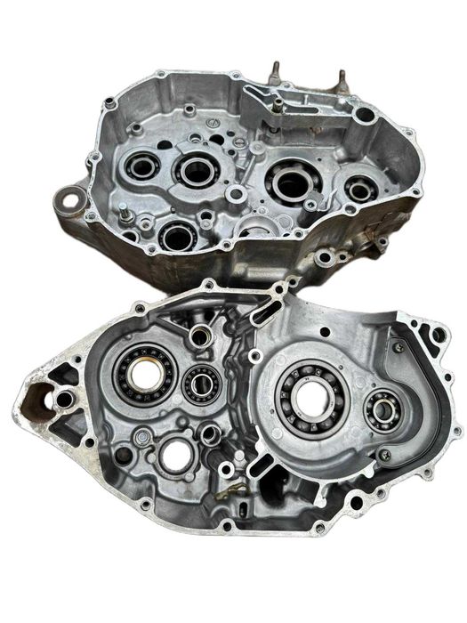 komplet karterow Suzuki LTZ 400 r 03-08 karter kartery lewy prawy blok