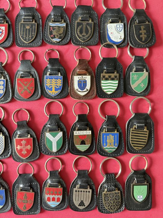 Porta chaves com pequeno crachá Militar