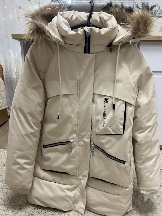 Куртка зимова, розмір 146