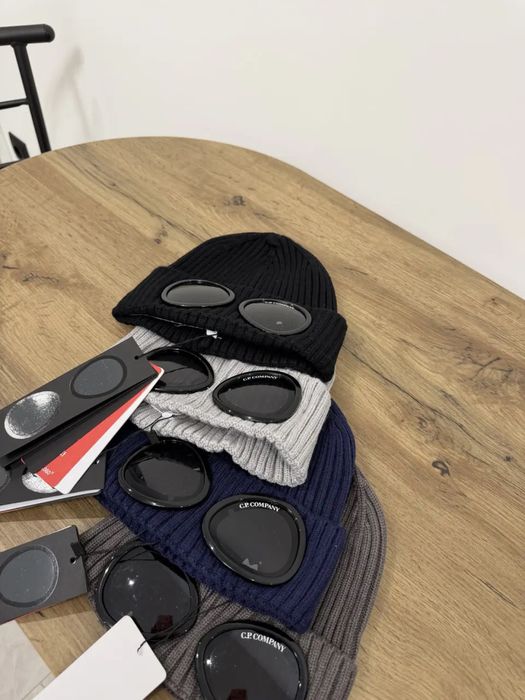 Шапка c.p conpany РОСПРОДАЖ