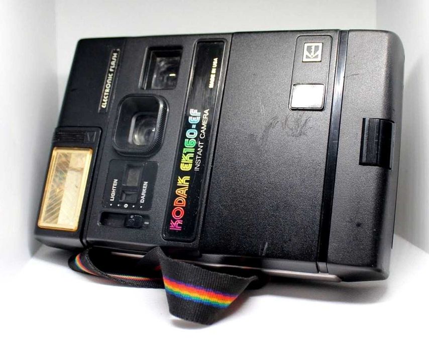 Câmera Vintage Kodak EK160-EF Instantânea - Rara e Colecionável!