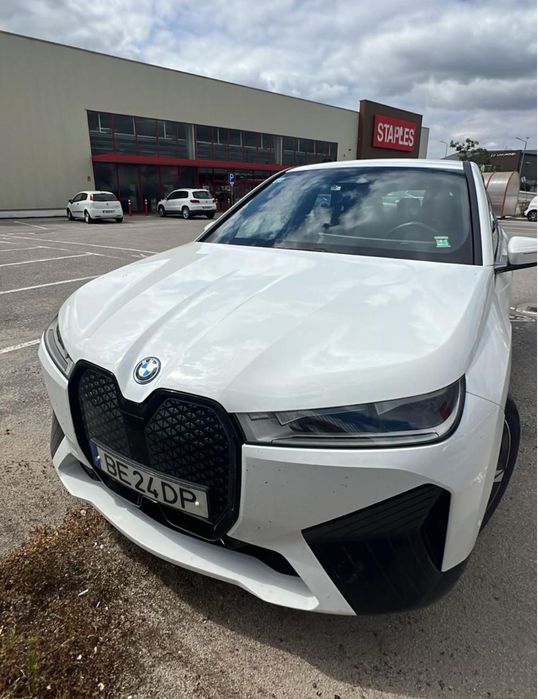 IX 40, pack desportivo, carro de garagem