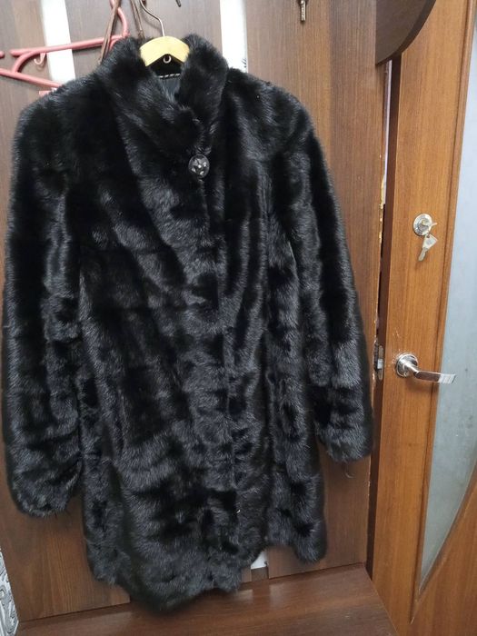 Продаю шубу з сурка