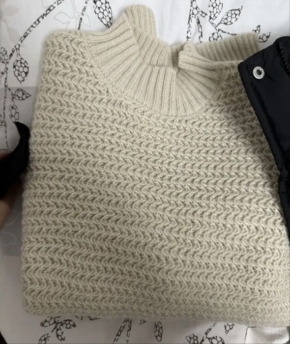 Cweterek zimowy nowy