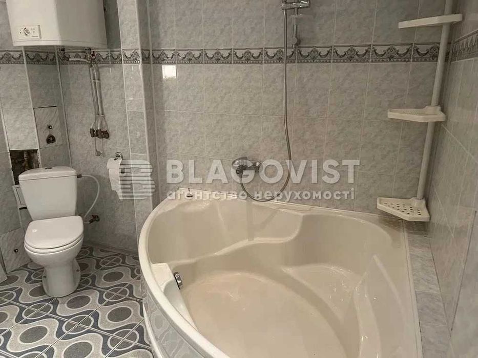 Продаж 3к Варязький пров. (Бехтеревський пров.,) 13а доревол Н=3,2м