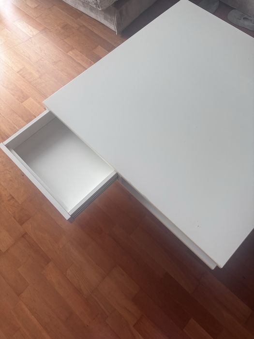 Mesa de Apoio Branco lacado