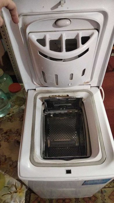 Продаю стиралку indesit. Продаю пральну машину (індезид)