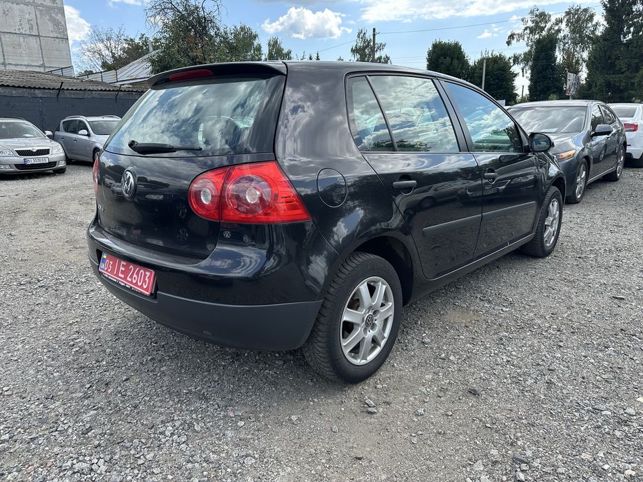 Volkswagen Golf V