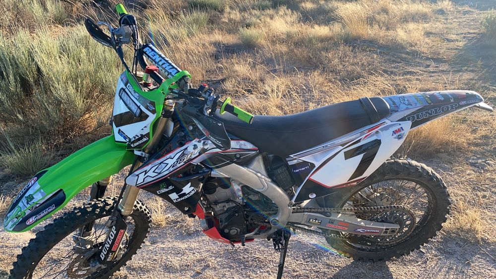 Kawasaki kx250 matriculada em ótimo estado!