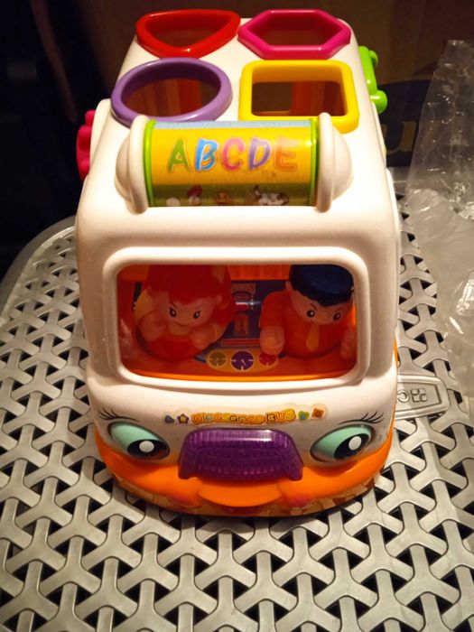 Interaktywne autko dla dziecka