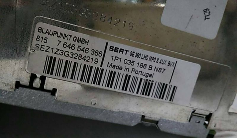 Rádio / auto-rádio SEAT Leon (1P1)