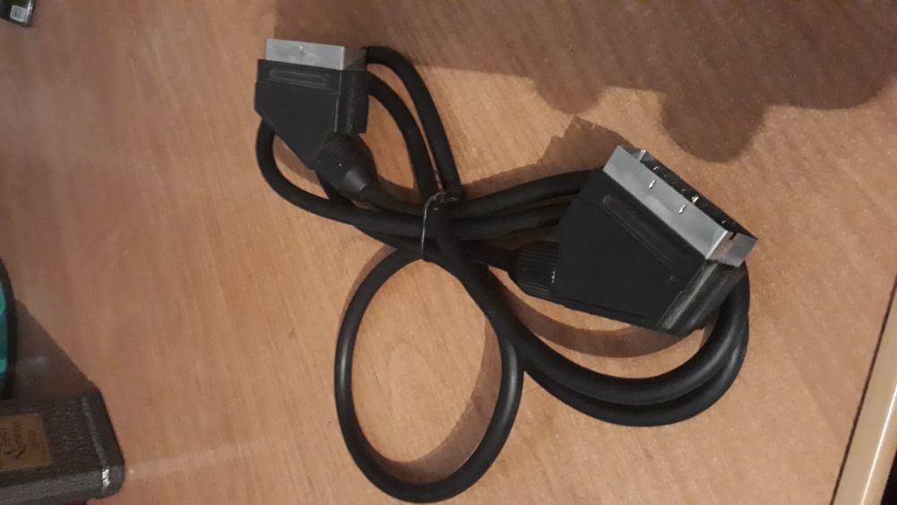 Scart кабель для тв,в отл.состоянии.