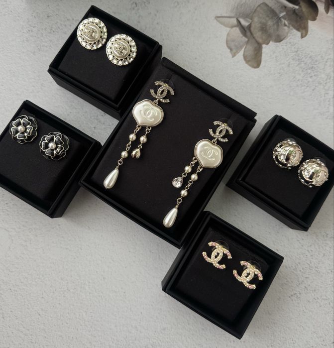 Сережки Chanel, пусети шанель, вінтажні, з перлами, з камінням, брошки
