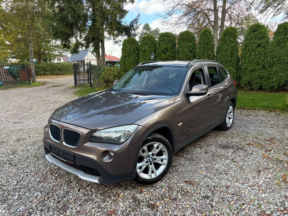 BMW X1 10 lat w jednych rękach , nawigacja , grzane fotele , hak