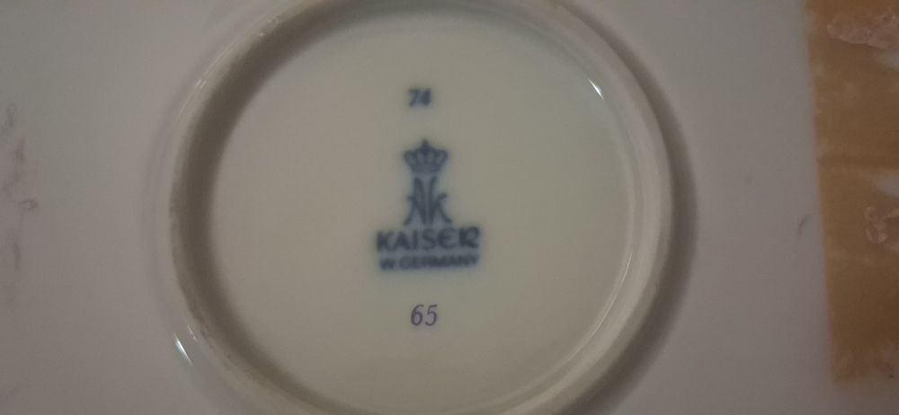 Prato  decorativo de porcelana  da Kaiser