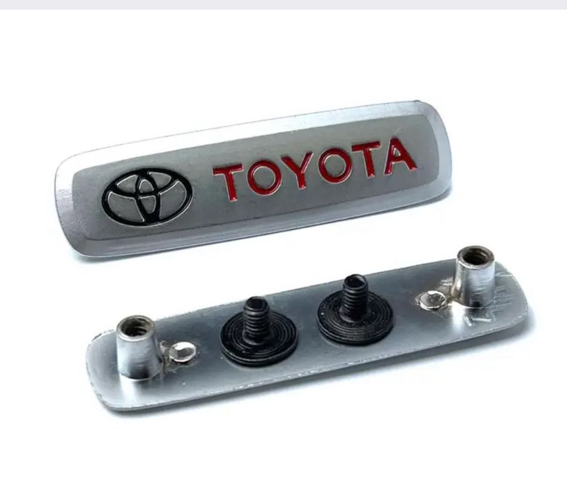Шильдик эмблема для ковриков toyota