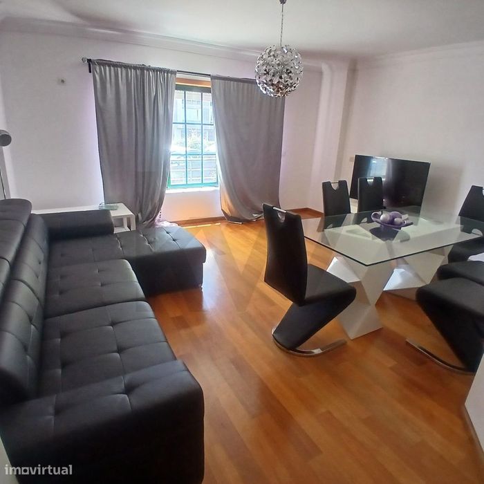 Apartamento T2 como novo  para arrendamento em Cascais.