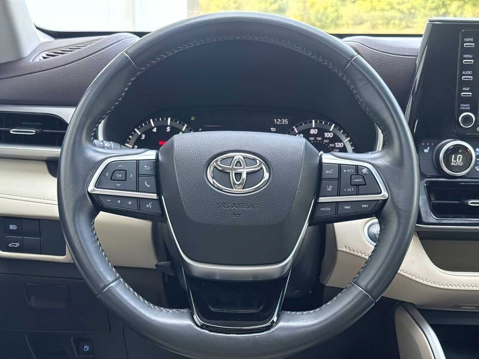 Toyota Highlander XSE      2021