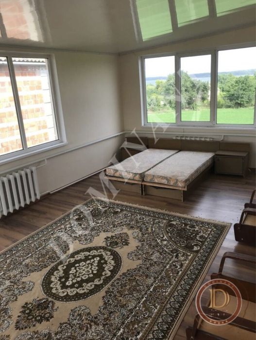 Продам заміський будинок