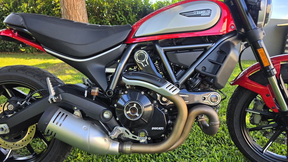 Ducati scrambler icon 800