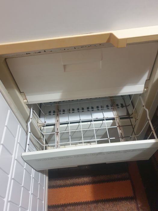 Недорогий працюючий б/в двокамерний холодильник Мінськ 128