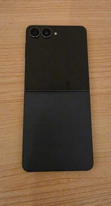 Samsung Galaxy Z Flip 7 256GB