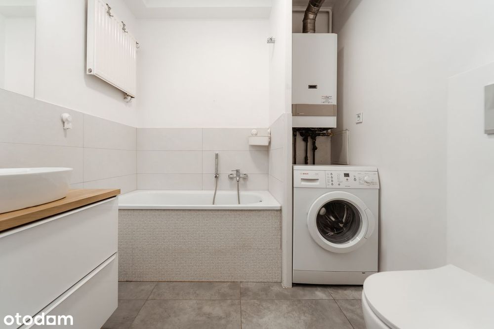 3 pokoje z balkonem i dużą piwnicą, blok z cegły - Centrum