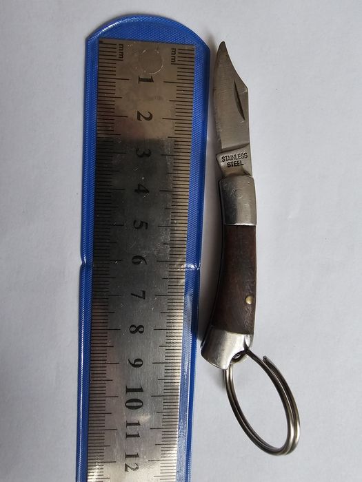 Карманный нож-брелок