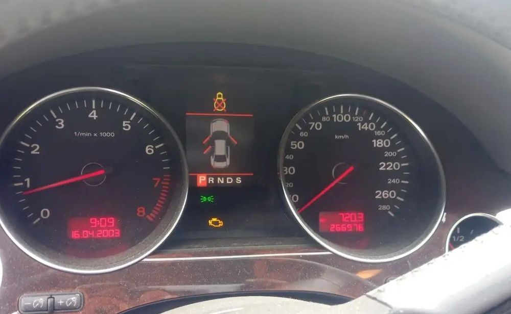 Audi A8 rok 2002