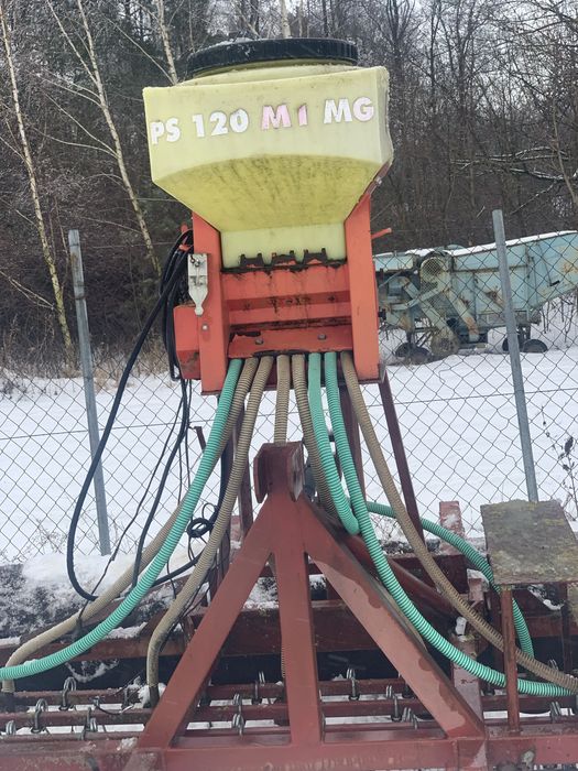 Siewnik AVP do trawy , poplonów