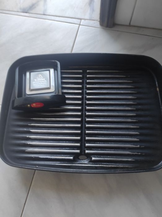 Grelhador elétrico usado ler descrição