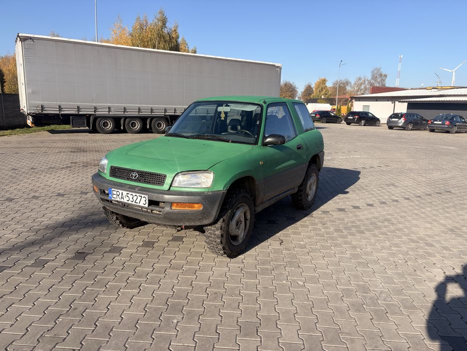 Toyota Rav4 niski przebieg