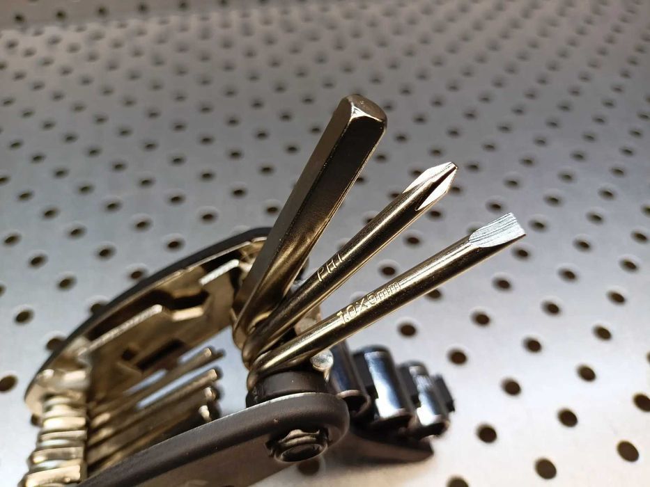 Zestaw kluczy rowerowych 16w1, klucze do roweru, wzmacniane, niklowane