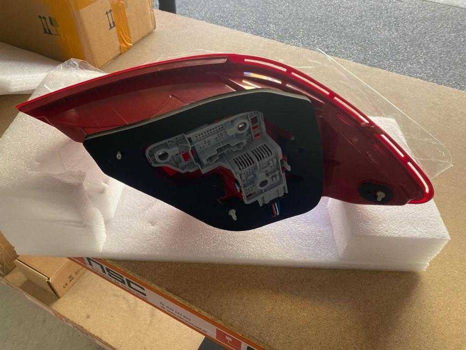 Par Faróis Traseiros Mercedes W204, C180, C200, C220, C260, C280, C300