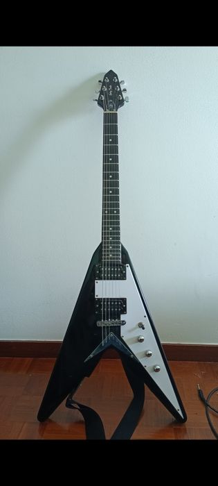 Flying V Harley Benton Victory Classic Series