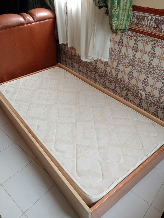Cama de solteiro