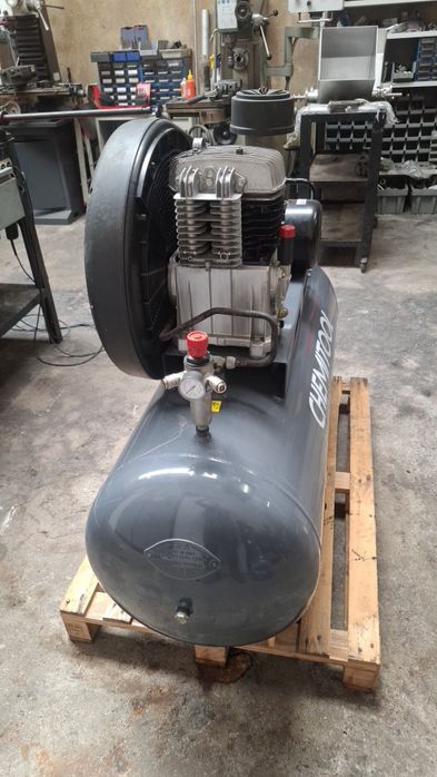 Compressor 270Lts