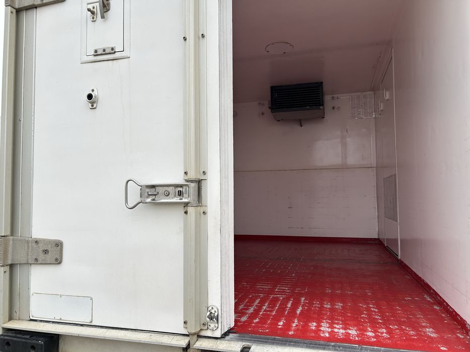 Toyota dyna 35/25 d4d 2500 frigorifica
