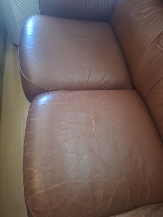 Sofa Pele Castanha
