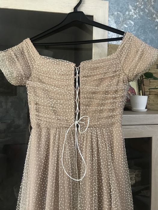 Вечірня довга сукня