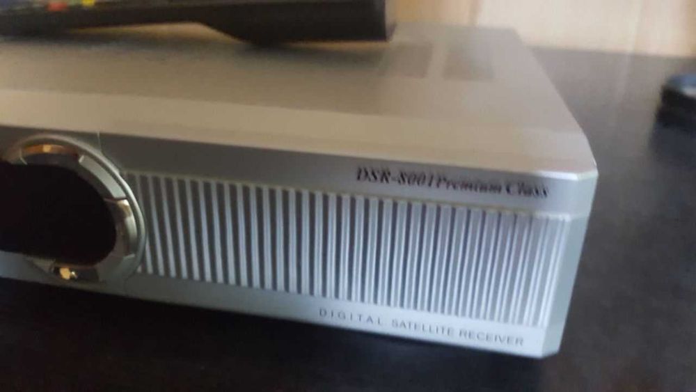 Супутниковий тюнер (Спутниковый тюнер)