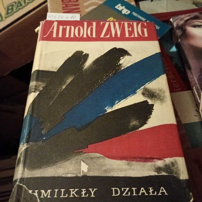 Umilkły działa. A. Zweig