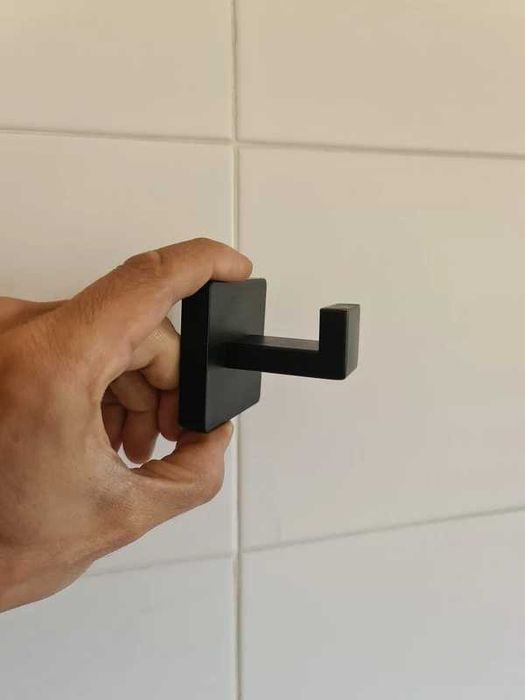 Gancho Cabide Suporte Metálico Auto Adesivo Metal Acessório Toalha