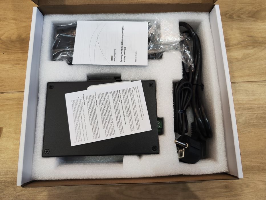 Комутатор мережевий POE Dahu DH-PFS3110-8ET-96