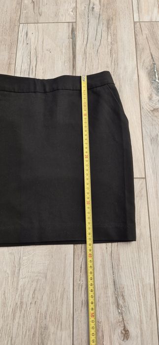 Czarna spodniczka New Look r.140