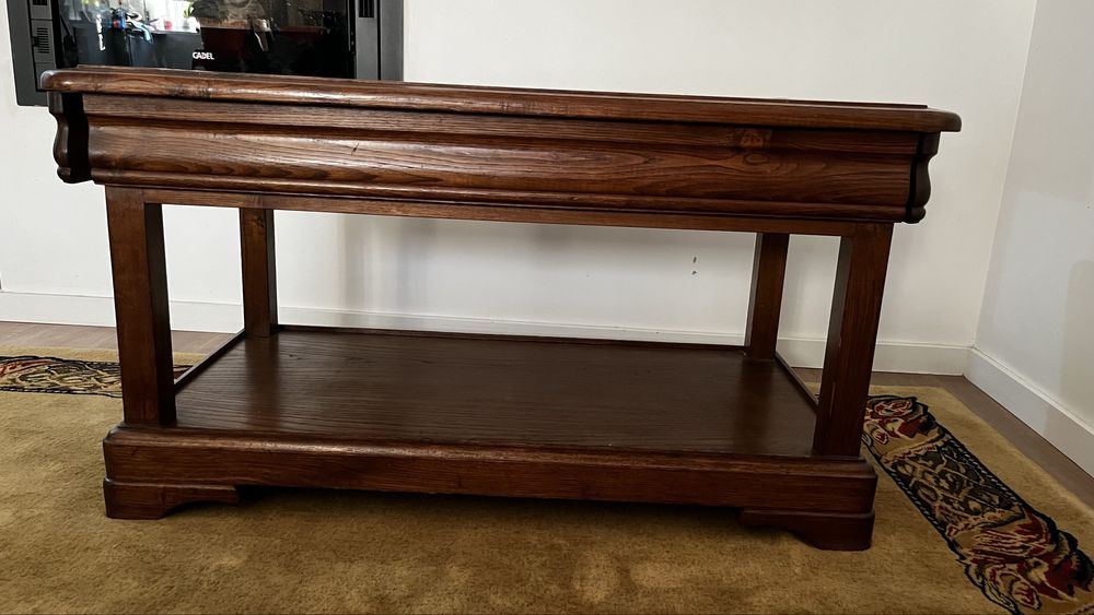 Conjunto de sala em madeira maciça com luz