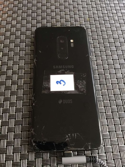 Телефони Samsung S на відновлення.