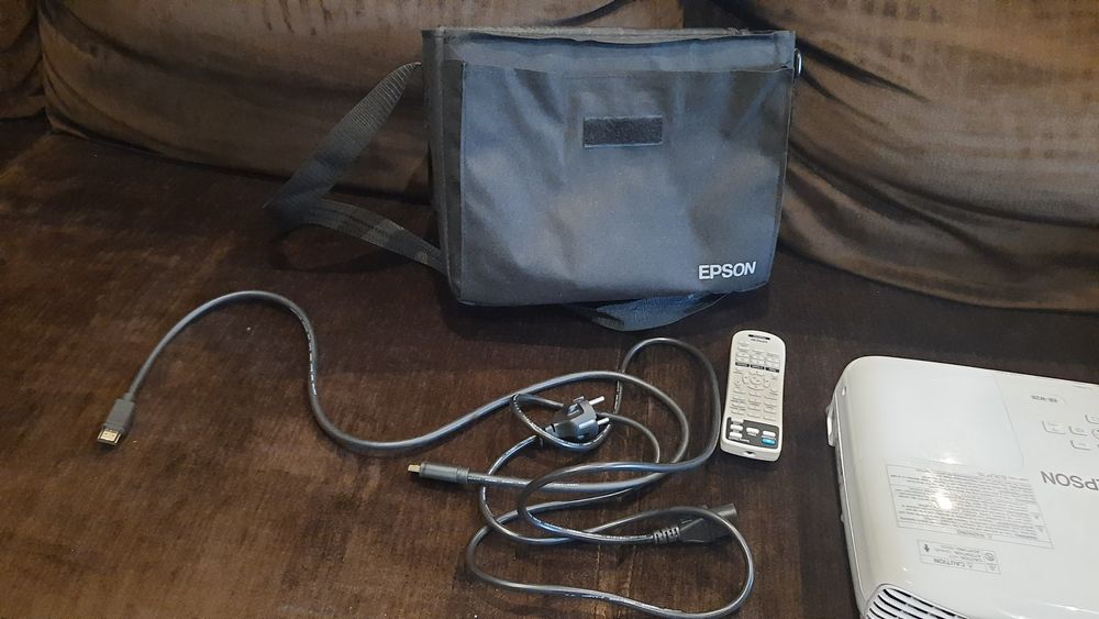 Projektor Epson EB-W28