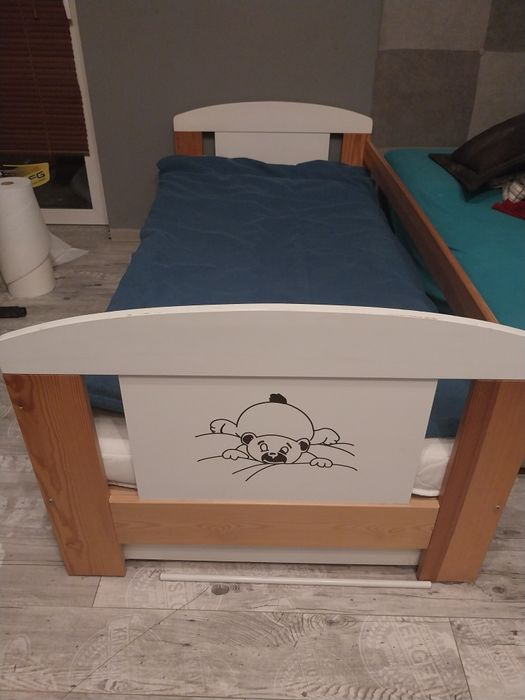 Łóżko dzieciece.