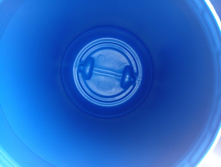 Beczki plastikowe 60-220 l